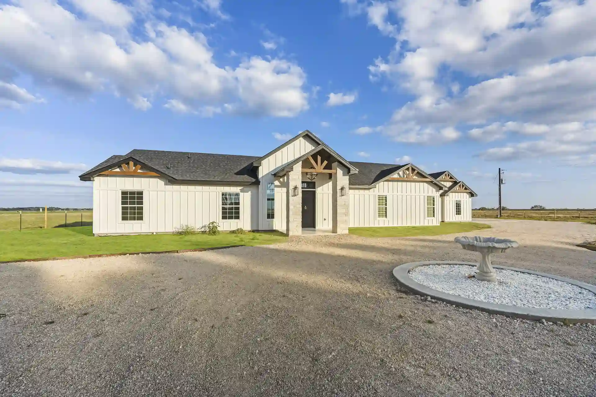 Modern Farmhouse — photo 3 of 30