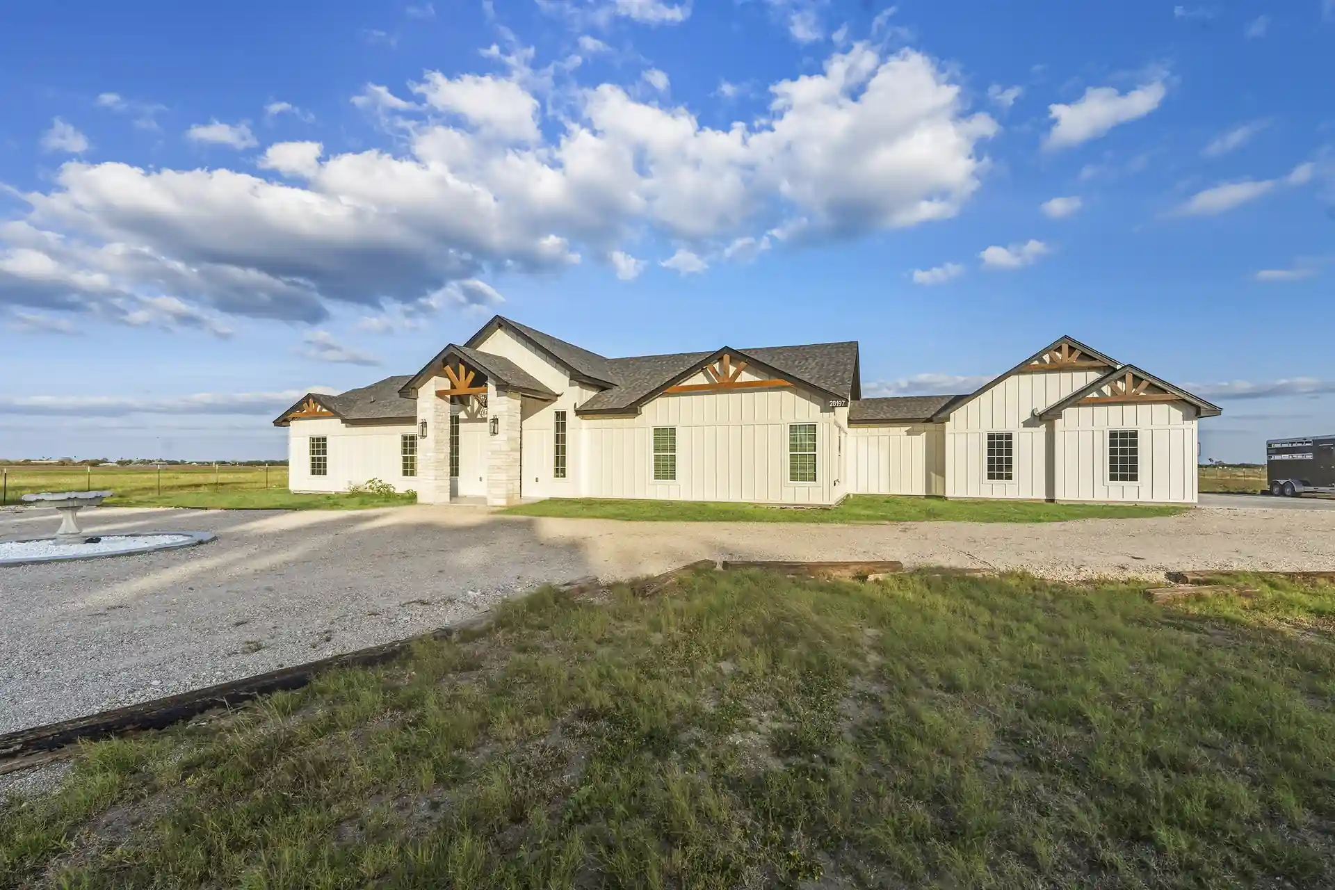 Modern Farmhouse — photo 4 of 30