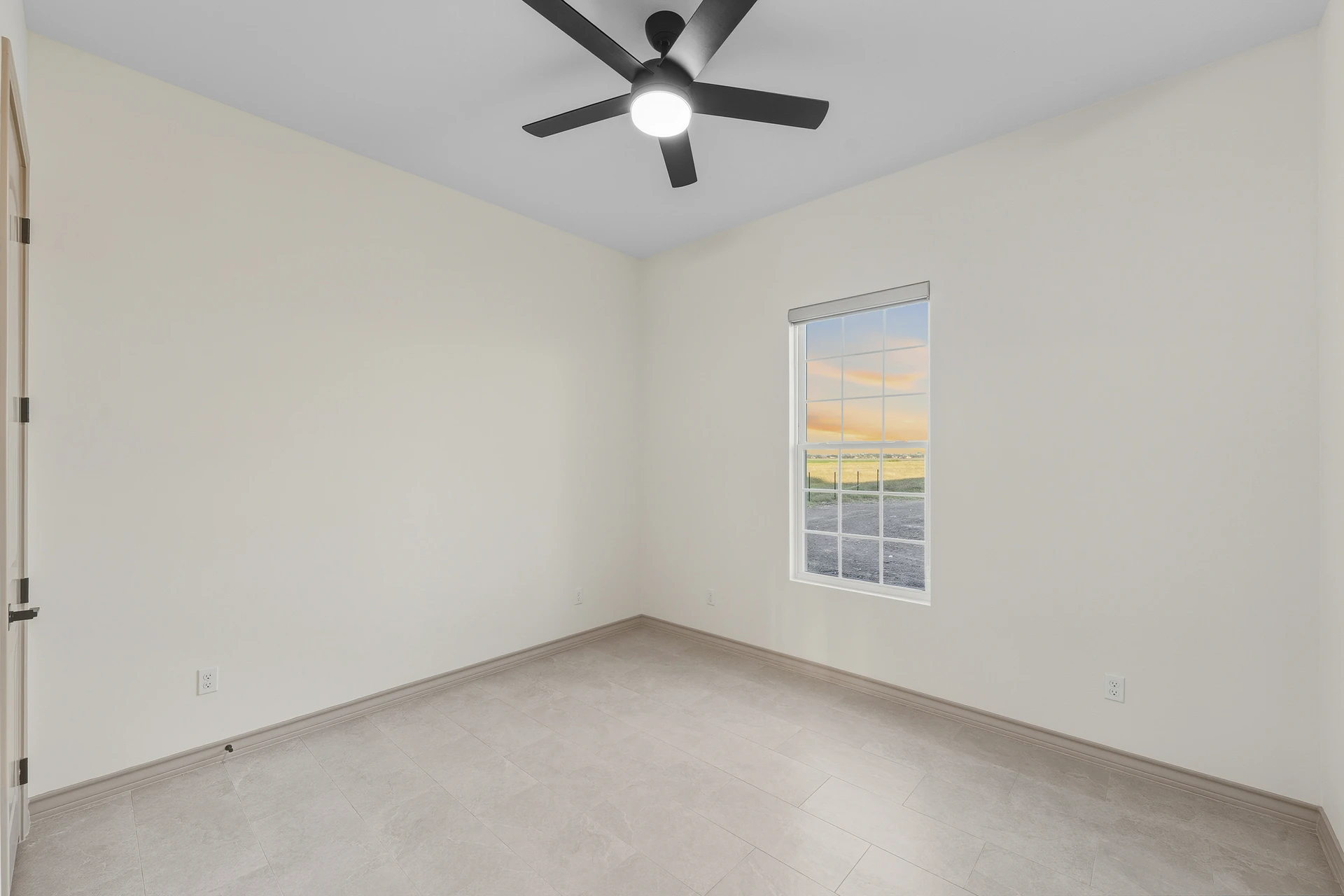 Modern Farmhouse — photo 12 of 30