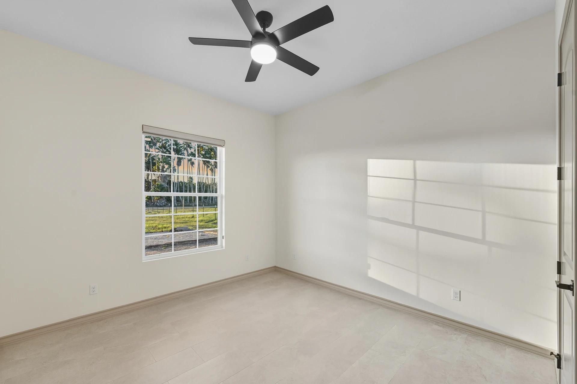Modern Farmhouse — photo 14 of 30