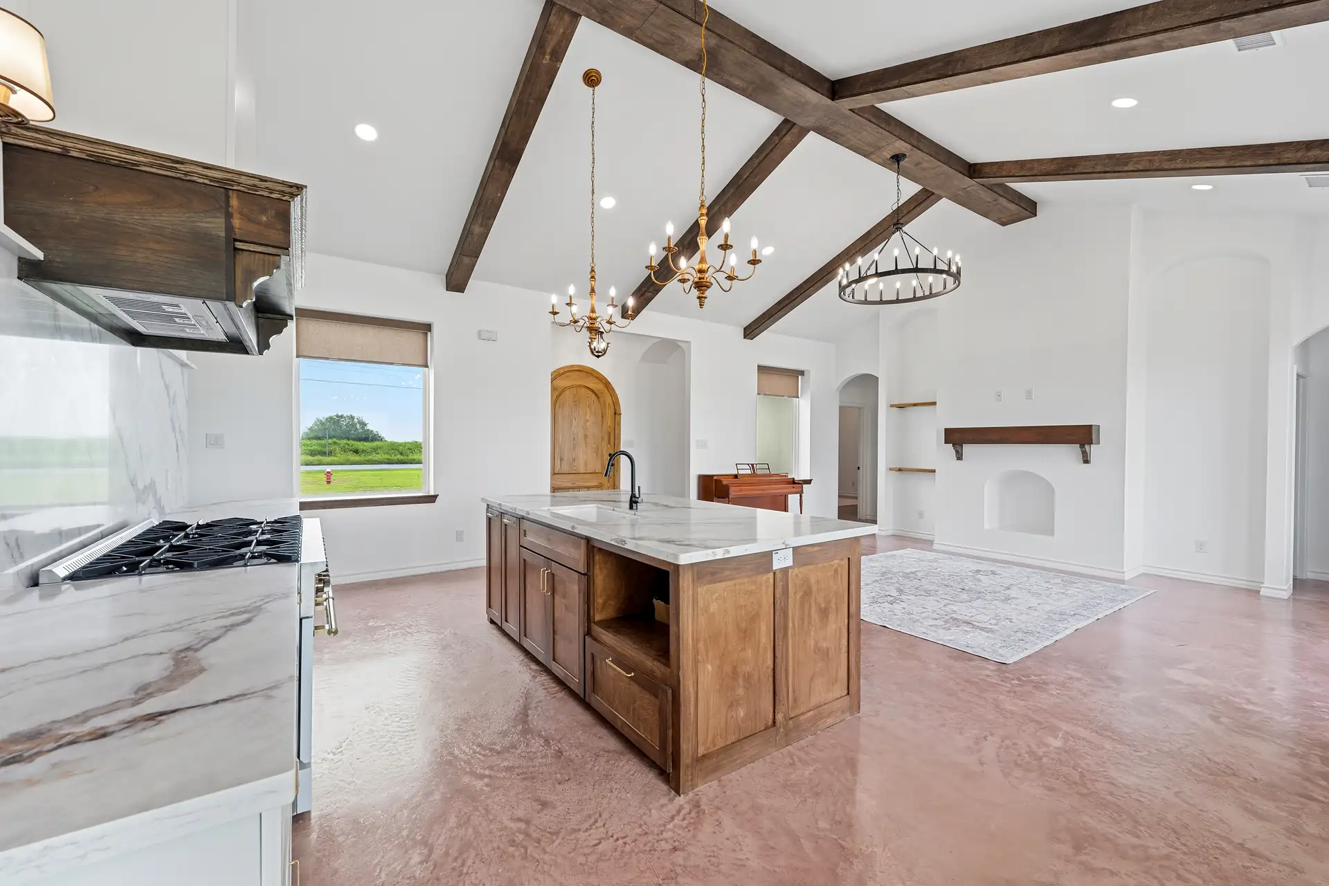 Spanish-Style Estate — photo 15 of 19